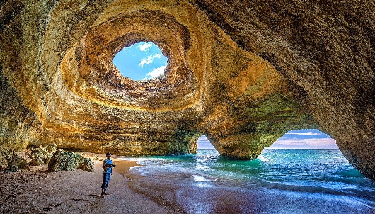 From Lisbon To Algarve Full-Day Private Tour with Benagil Caves